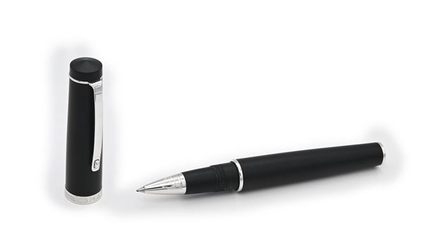 Omas - Roller in vernice nera con particolari argento 