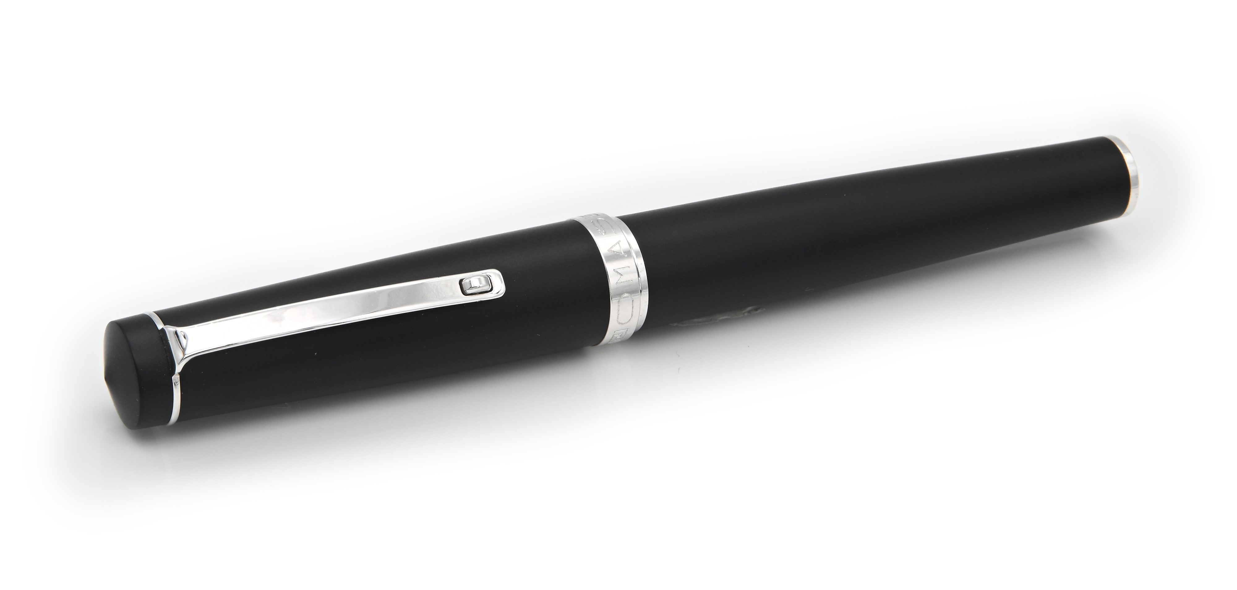 Omas - Roller in Vernice Nera con Particolari Argento