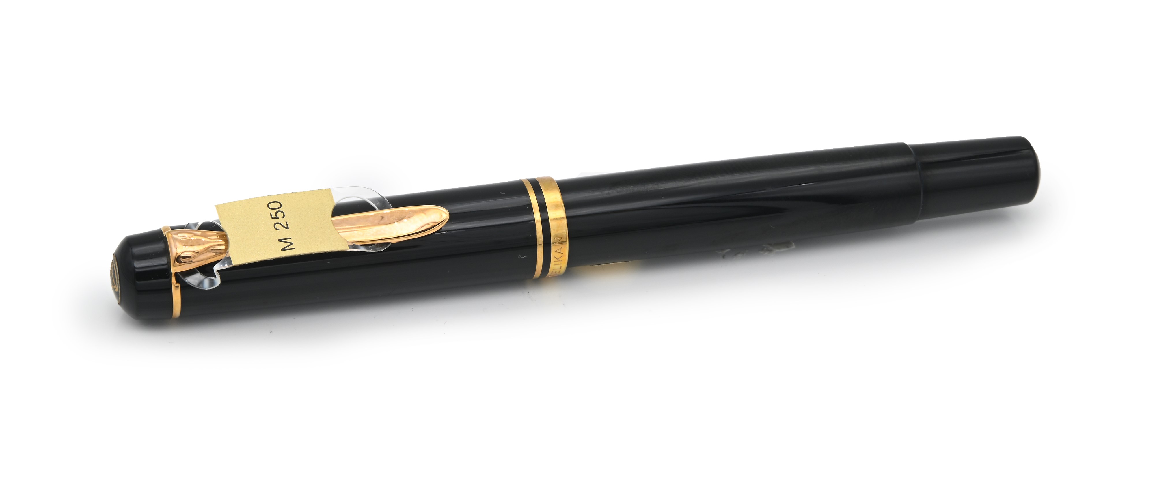 Pelikan M 250 - Penna Stilografica in Vernice Nera con Particolari Dorati