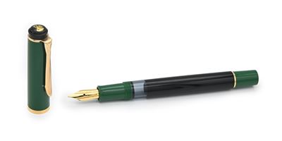 Pelikan M 150 - Penna Stilografica in Vernice Nera e Verde con Particolari Dorati