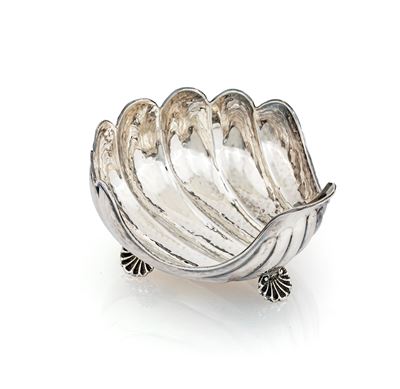 Coppetta a Forma di Conchiglia in Argento 800/000