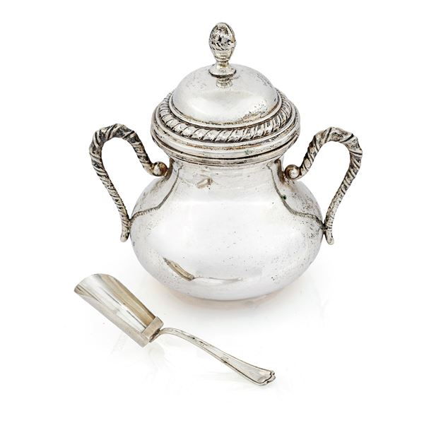 Zuccheriera biansata con coperchio e cucchiaio