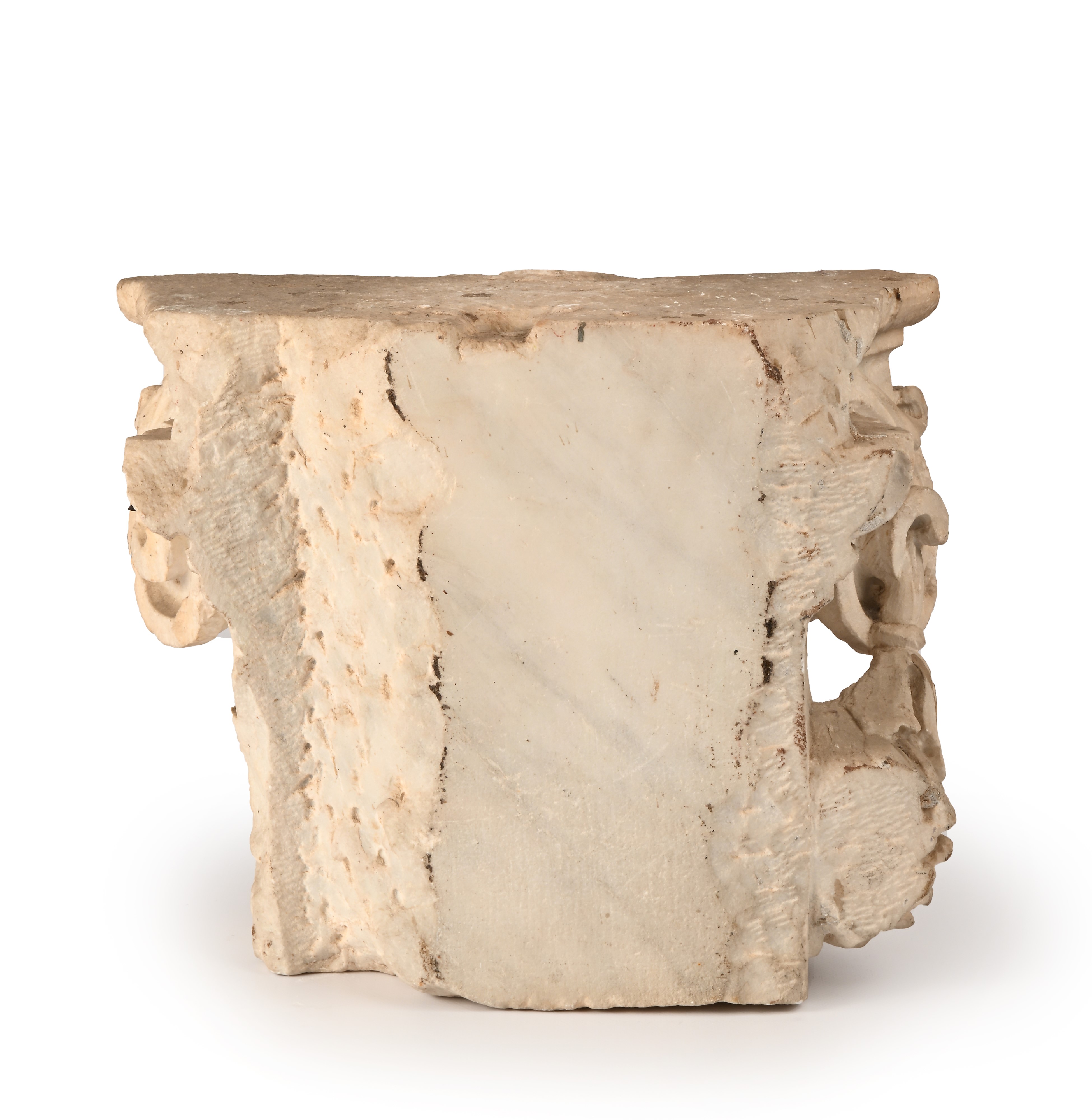 Capitello ionico in marmo bianco, XVII/XVIII secolo