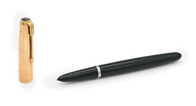 Parker 51 - Penna Stilografica in Vernice Nera con Cappuccio in Metallo Placcato in Oro Giallo 12...