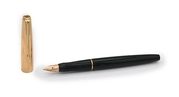 Parker VP (very personal) - Penna stilografica in vernice nera con cappuccio in metallo placcato in oro giallo 12 Kt (mancante del logo Parker)