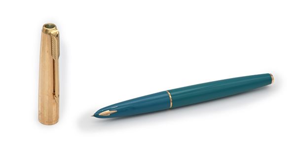 Parker 61 - Penna stilografica in vernice turchese con cappuccio in metallo placcato in oro giallo 12 Kt
