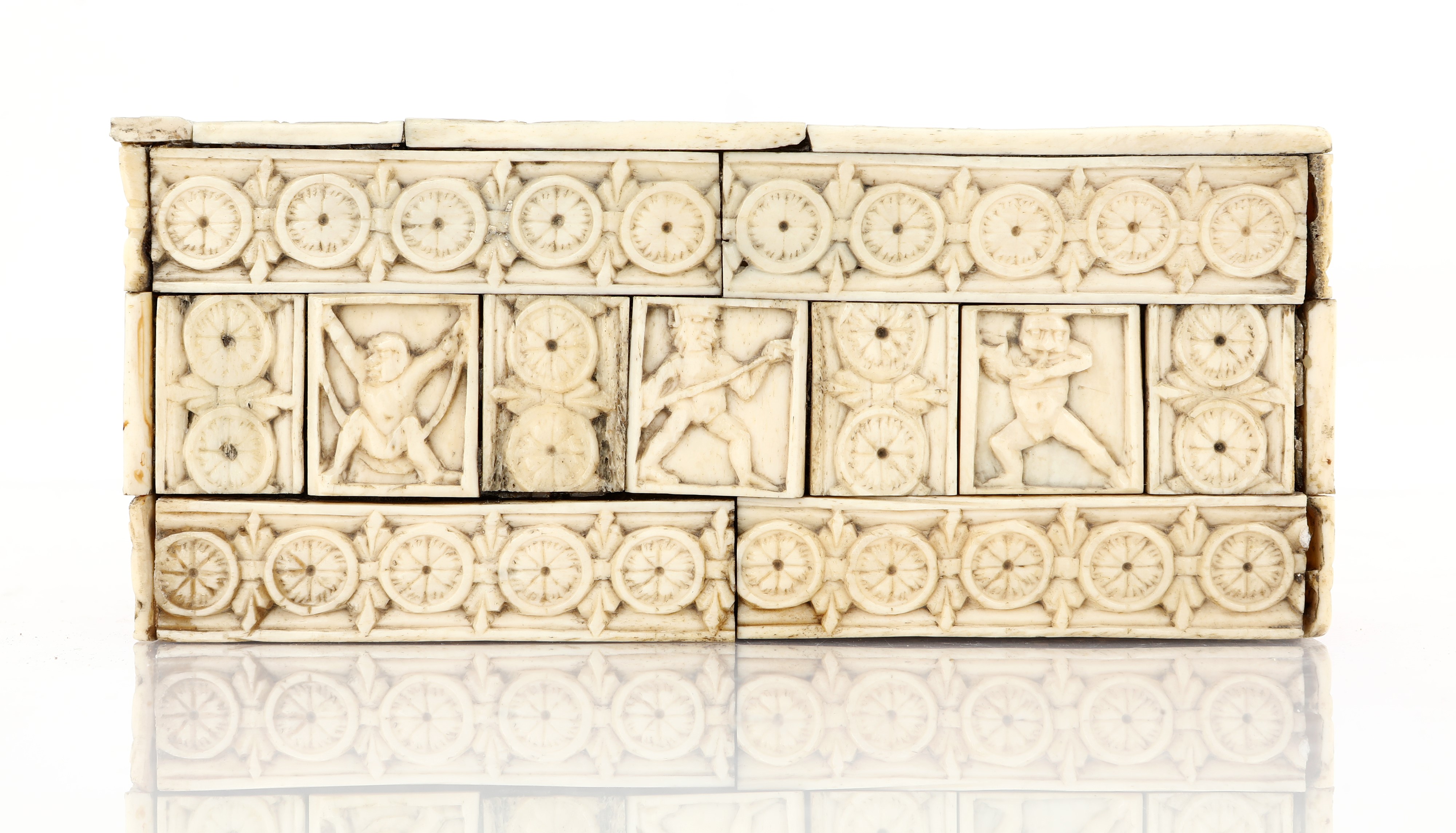 Scrigno in osso, XIX secolo