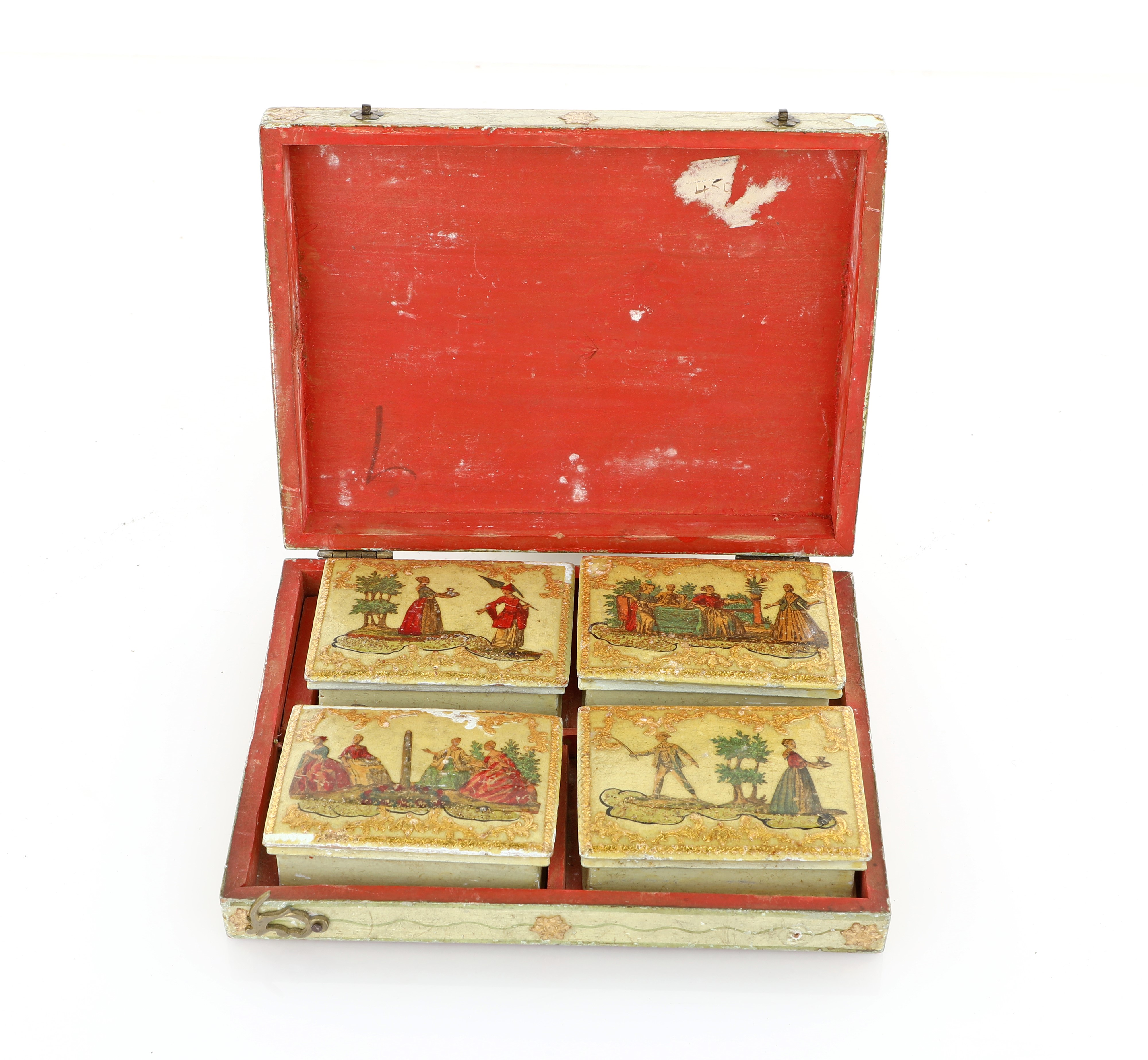 Scatola rettangolare in legno decorato ad arte povera, Venezia, XVIII secolo