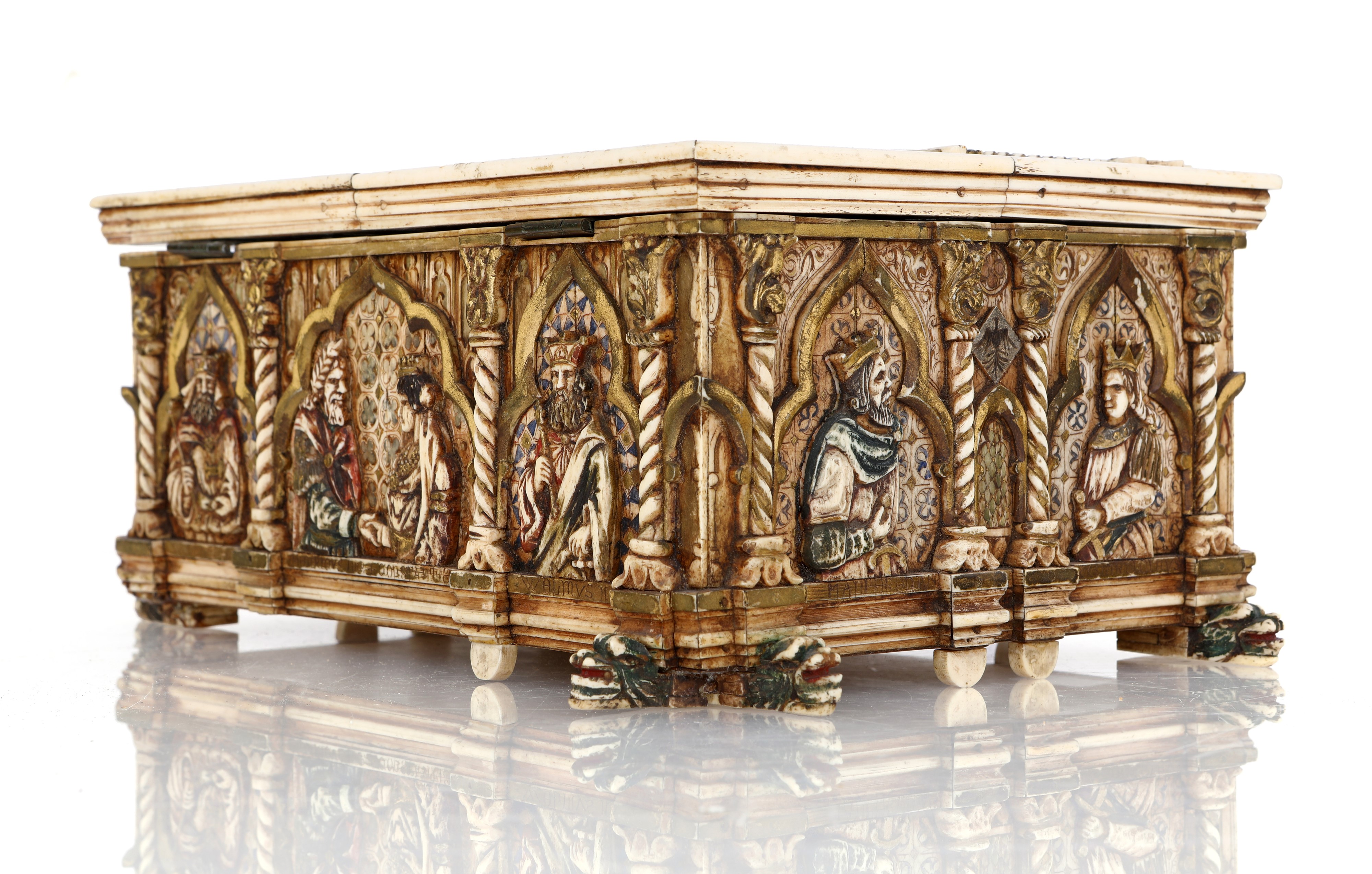 Cassettina rettangolare istoriata in osso, fine del XIX secolo