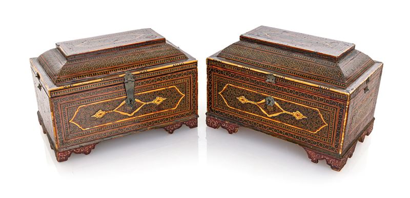 Coppia di Cassette Mediorientali in Legno Intarsiato, XIX Secolo