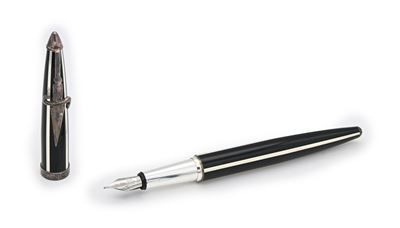 Cesare Paciotti Jewels - Penna Stilografica in Vernice Nera e Metallo Argentato