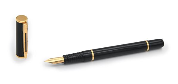 Waterman - Penna stilografica in metallo smaltato con particolari dorati 