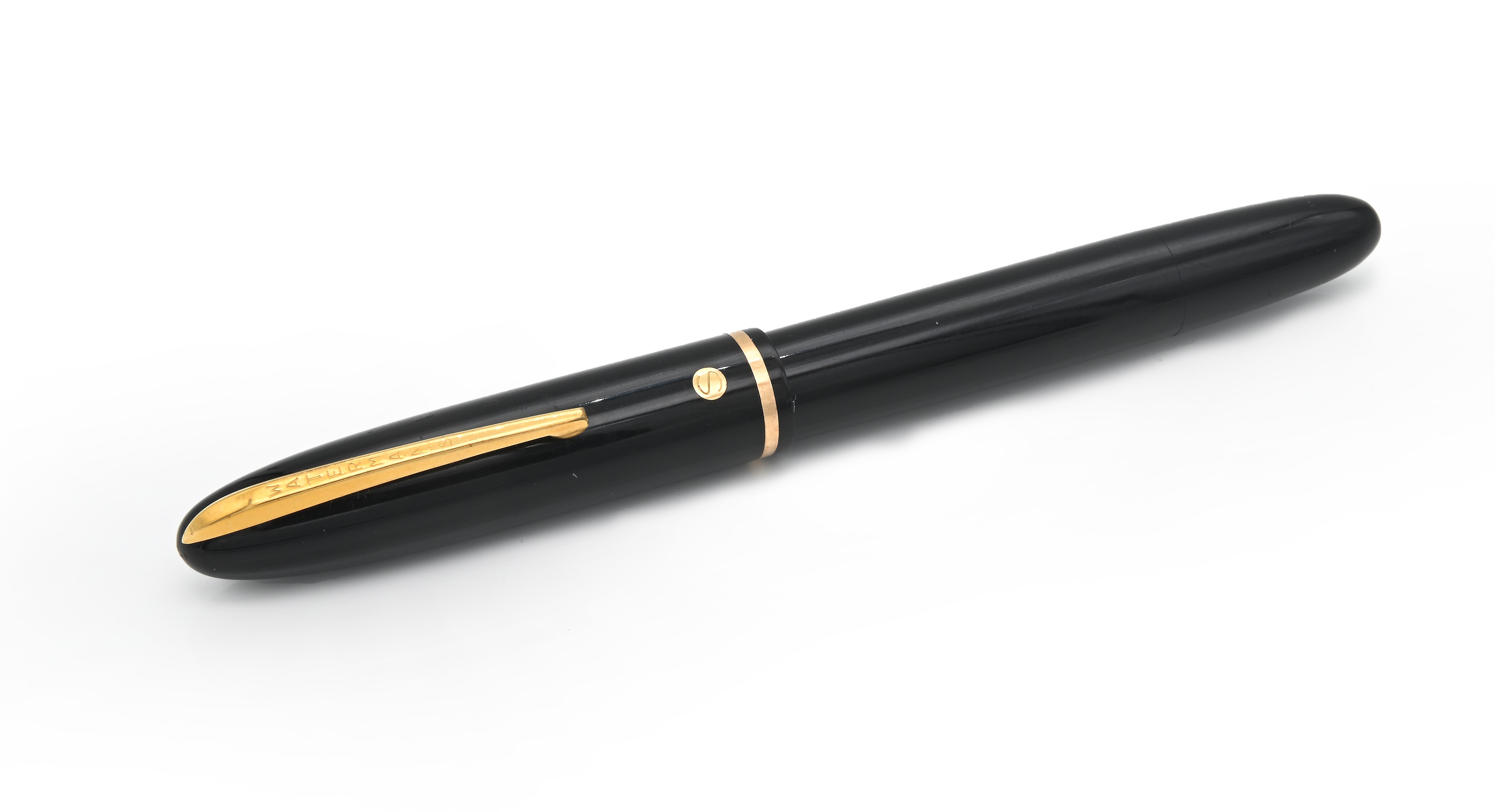 Waterman S - Penna Stilografica in Celluloide Nera con Particolari in Metallo Dorato