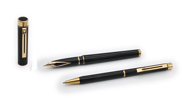 Sheaffer Targa 1022 - Penna stilografica e Penna a sfera in lacca nera con particolari in metallo placcato oro giallo