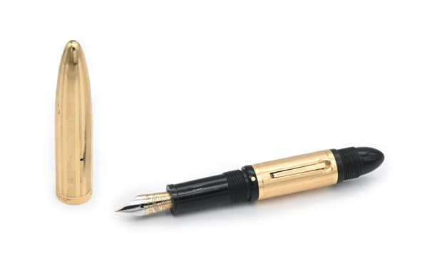 Sheaffer Tuckaway Lifetime - Piccola penna stilografica in celluloide e metallo placcato in oro giallo 14 Kt