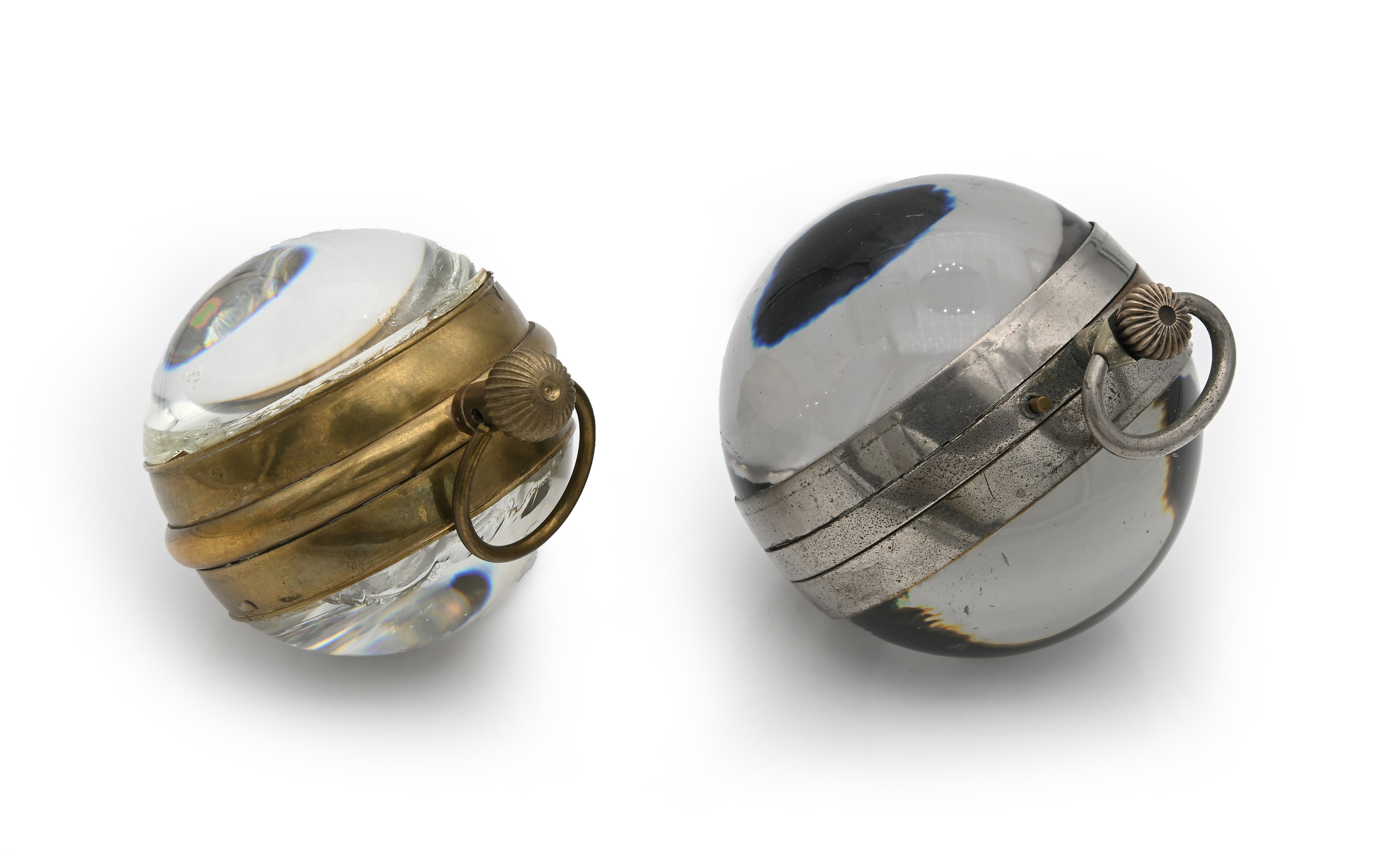 2 Orologi a Sfera da Tavolo Remontoir in Vetro, Ottone e Metallo