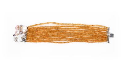 Bracciale in Oro, Granati Mandarino, Perle Brillanti e Rubini.