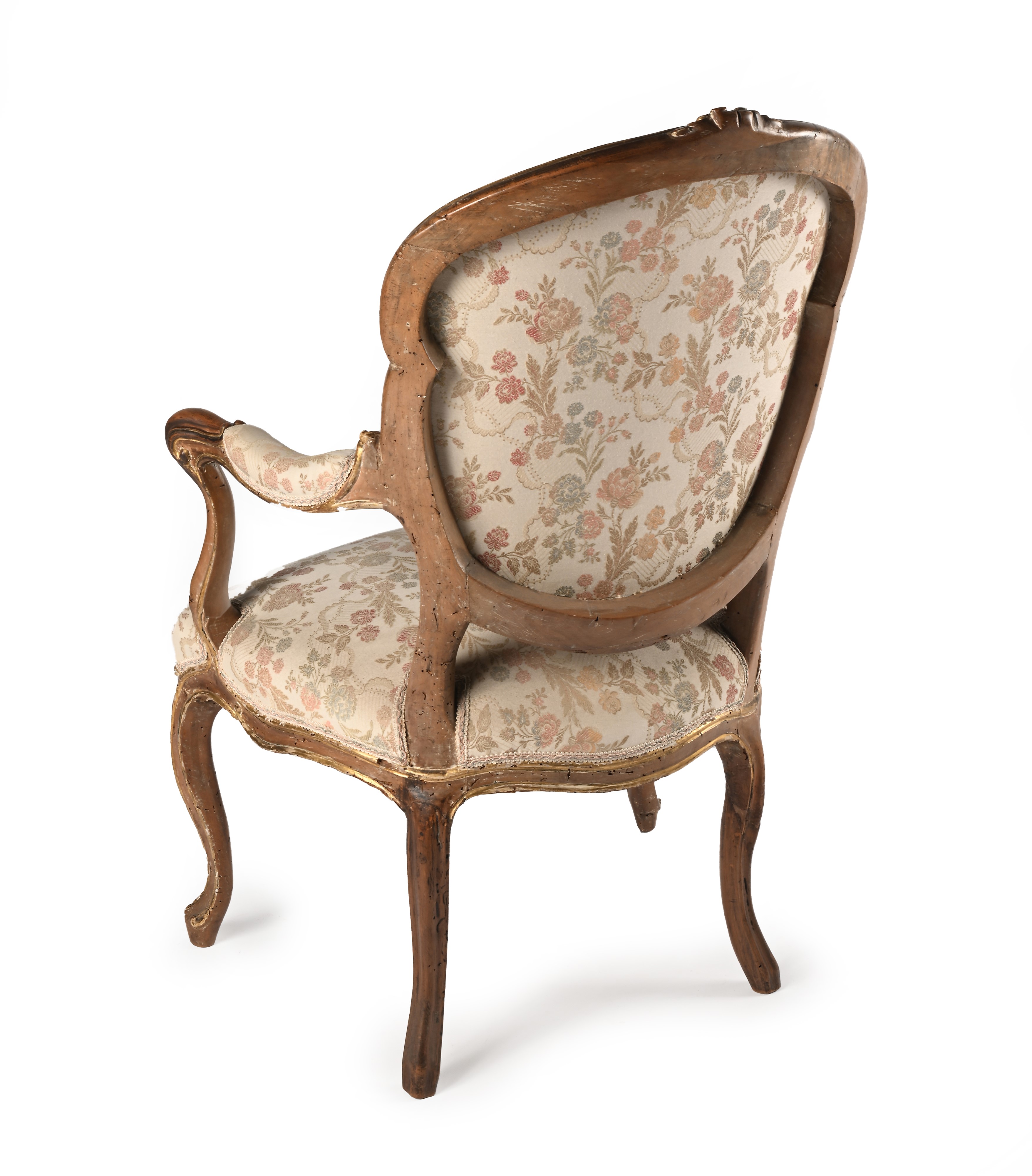Poltrona "Luigi XV" in legno decapato e dorato