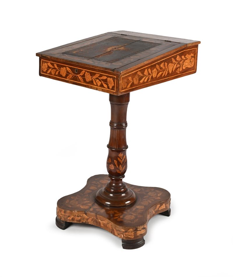 Piccolo Scrittoio in Legno Intarsiato, Olanda, XIX Secolo