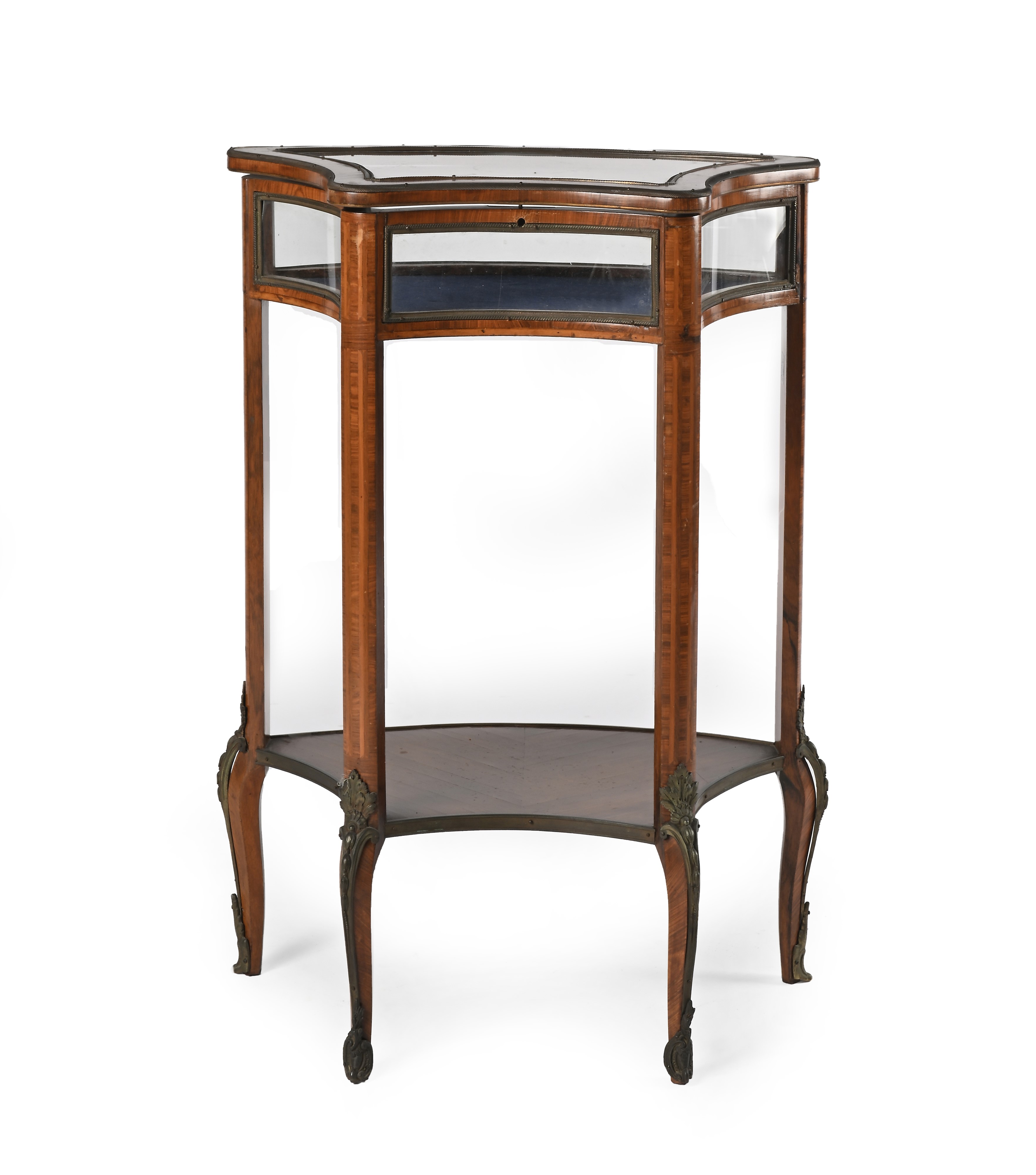 Tavolino-vetrina da centro in mogano con finiture in metallo dorato, fine del XIX secolo