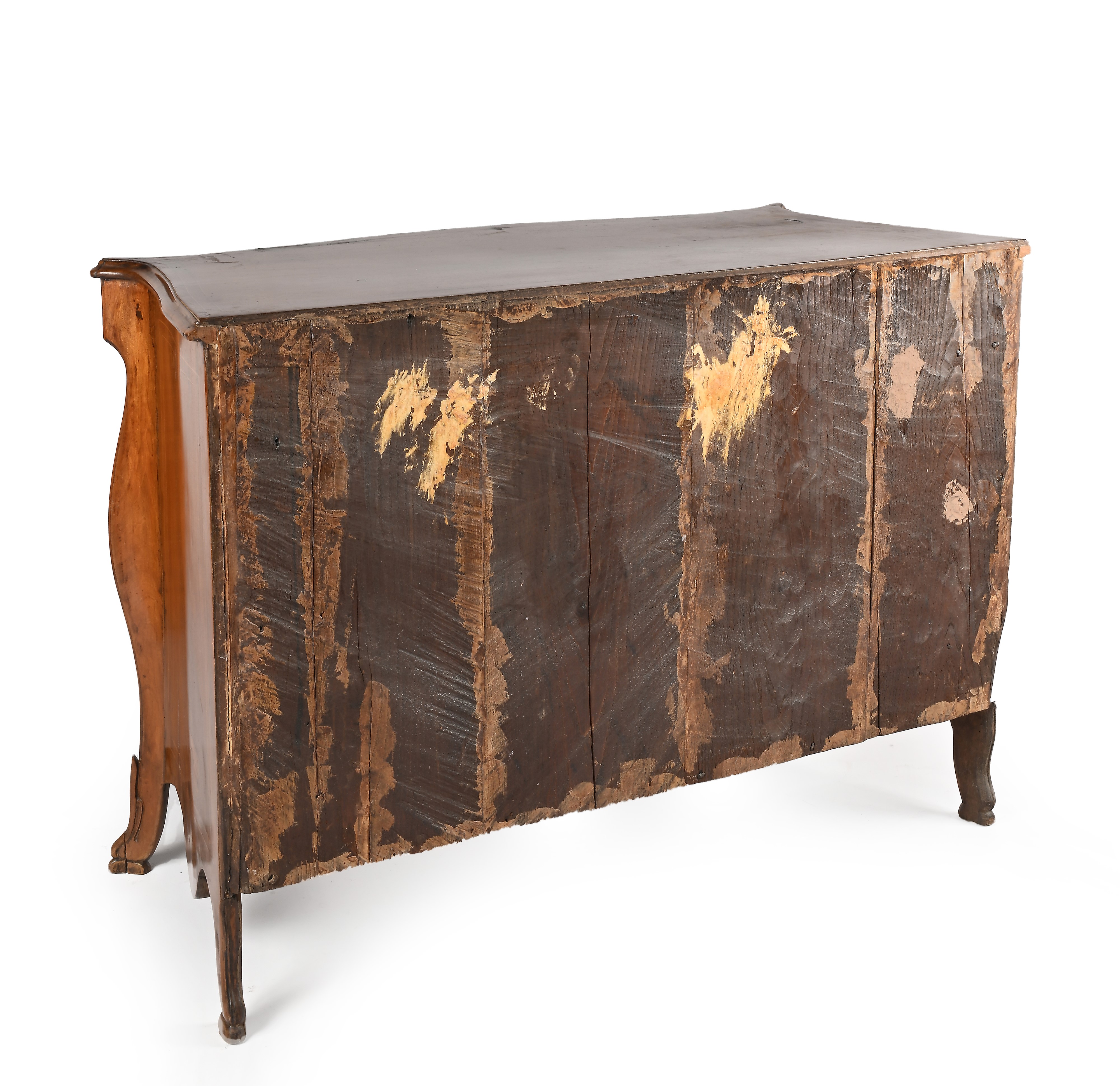 Cassettone in noce con sottili filettature, XIX secolo