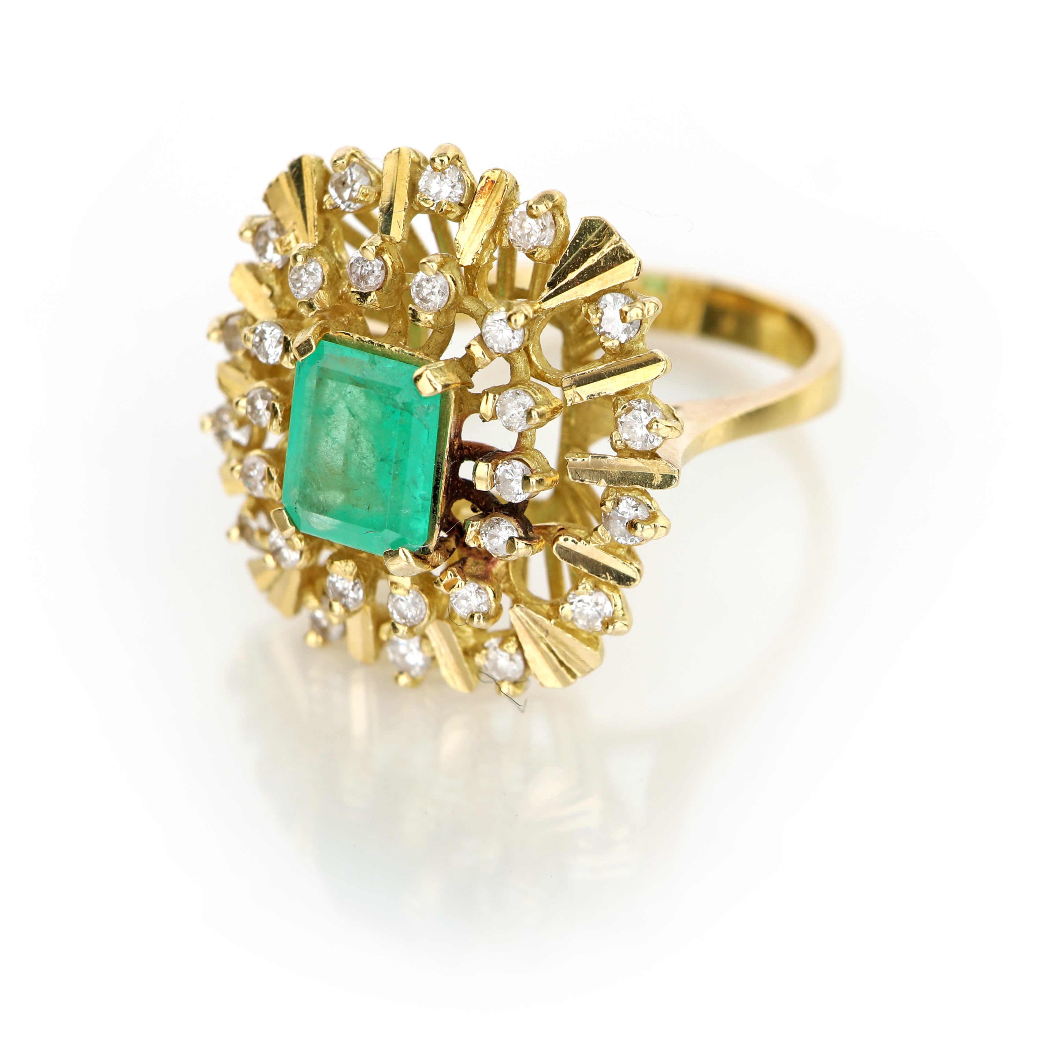 Anello in Oro, Brillanti e Smeraldo