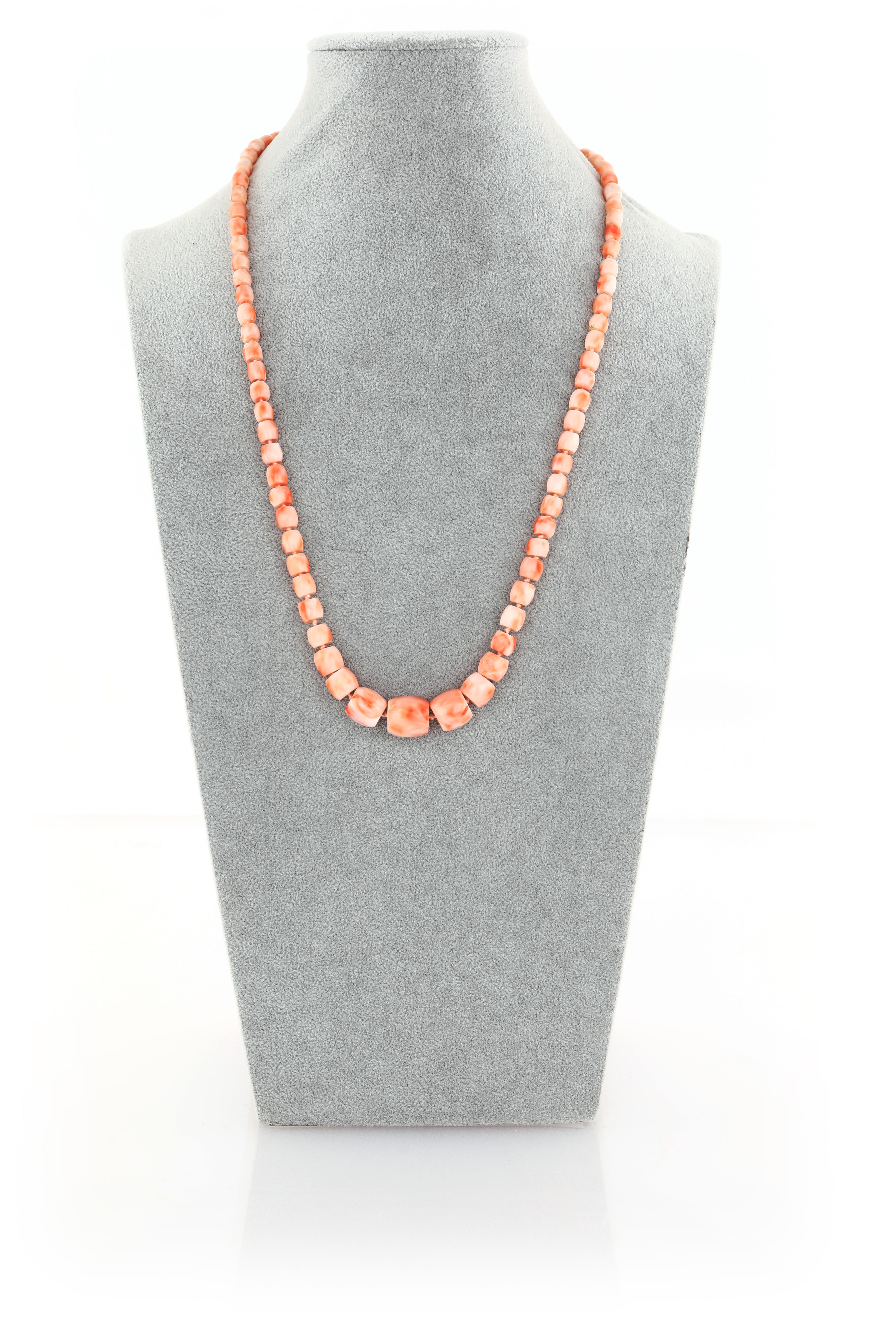 Collana in corallo e oro