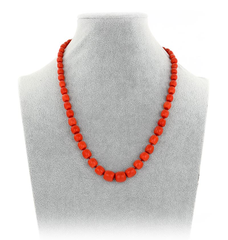 Collana Antica Ad 1 Filo in Corallo ed Oro