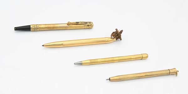 3 Portamine vintage in metallo laminato in oro giallo 18 Kt e una piccola penna da borsetta Waterman in metallo placcato in oro giallo 