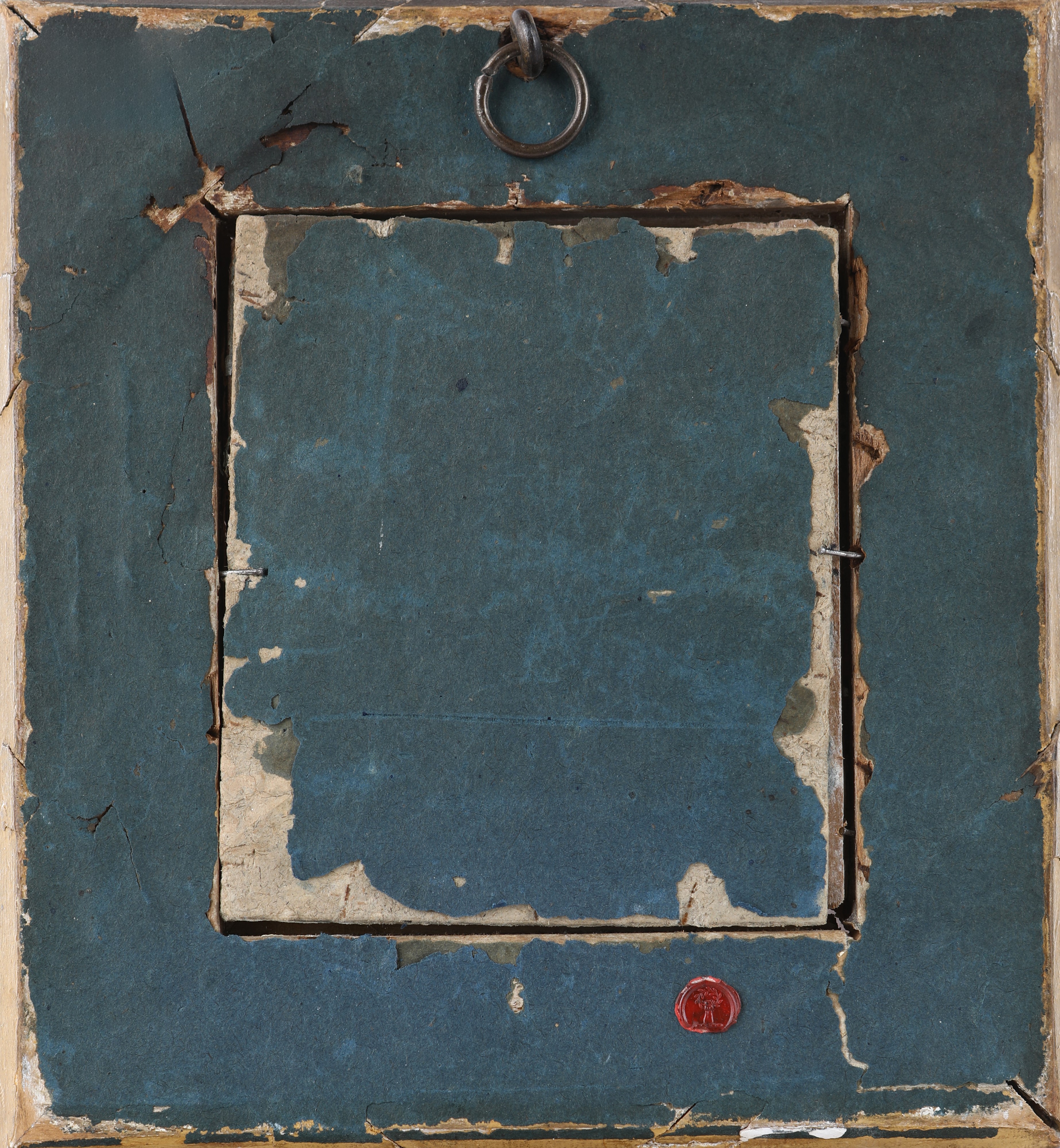 Giovane donna con ventaglio