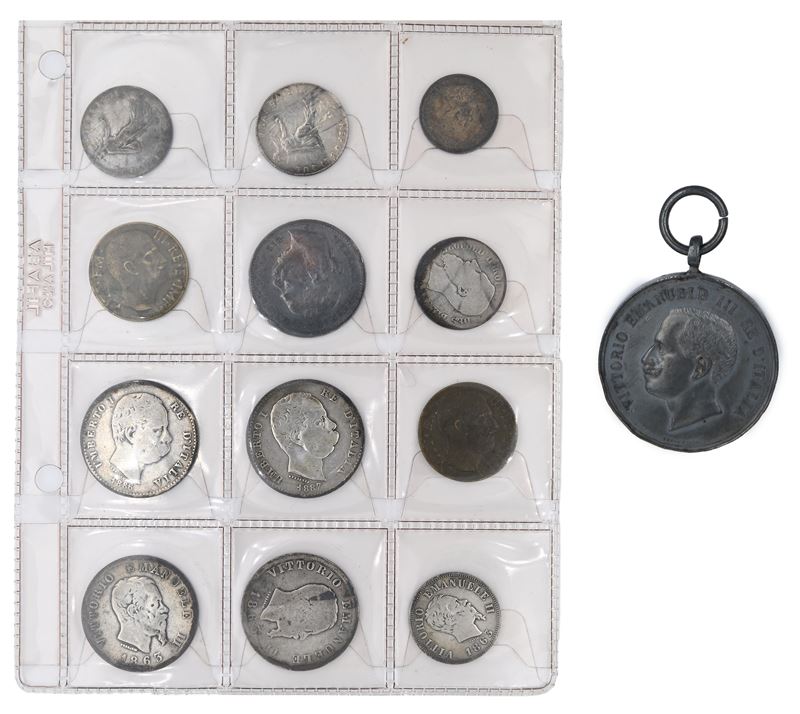 Lotto di 12 Monete in Argento e Bronzo del Regno D'italia ed Estere: 1 Lira Stemma 1863 M e T; 18...