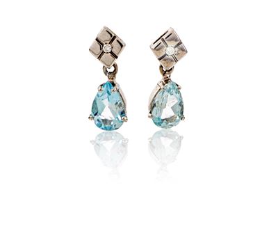 Coppia di Orecchini in Oro, Brillanti e Acquamarine