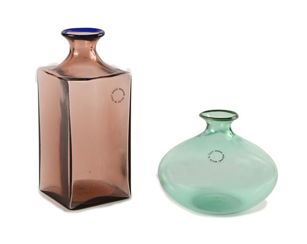 Lotto di due bottiglie in vetro di Murano