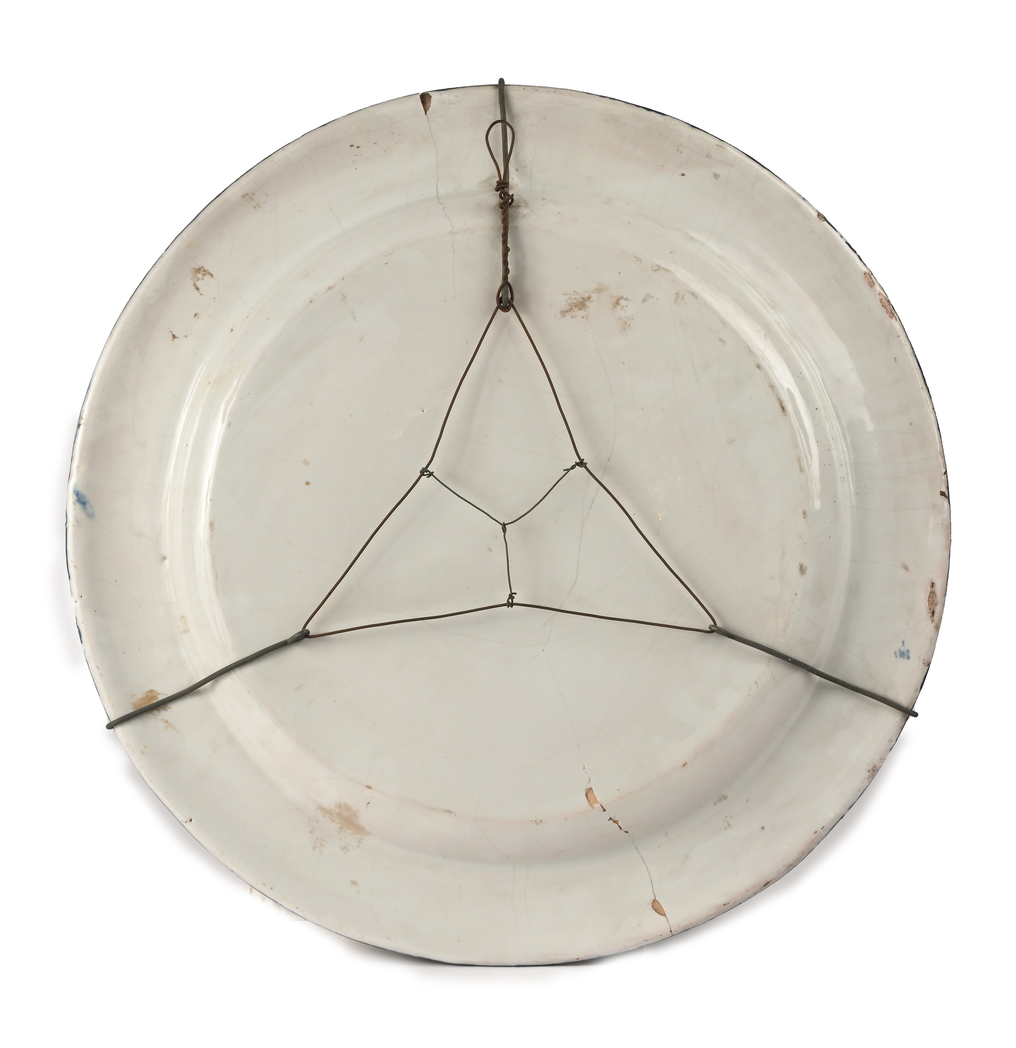 Piatto di ceramica policroma, Napoli, manifattura di Giovanni Mollica, prima metà del XIX secolo