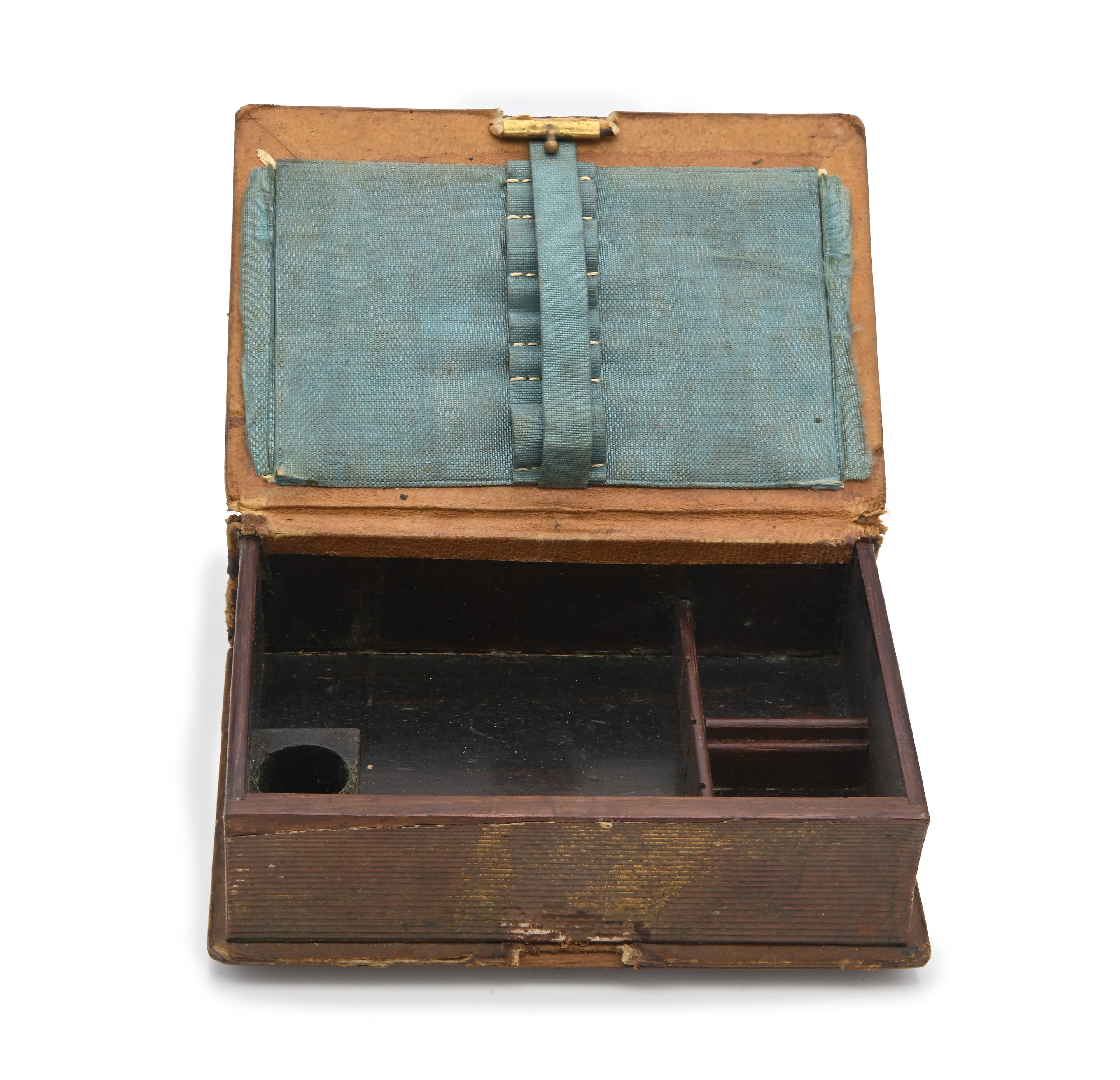 Scatola Sorrentina a Forma di Libro in Legno Intarsiato e Pelle, con All'interno un Piccolo Scrit...