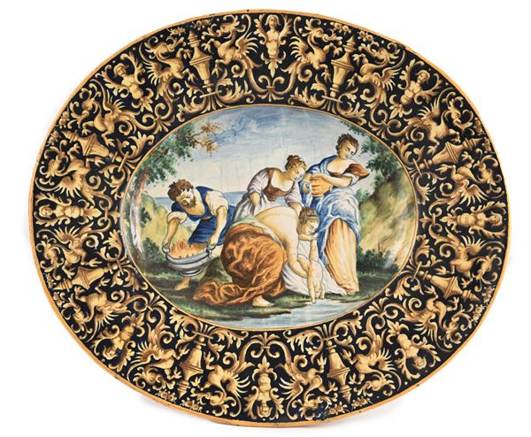 Grande piatto ovale in maiolica policroma, XIX secolo