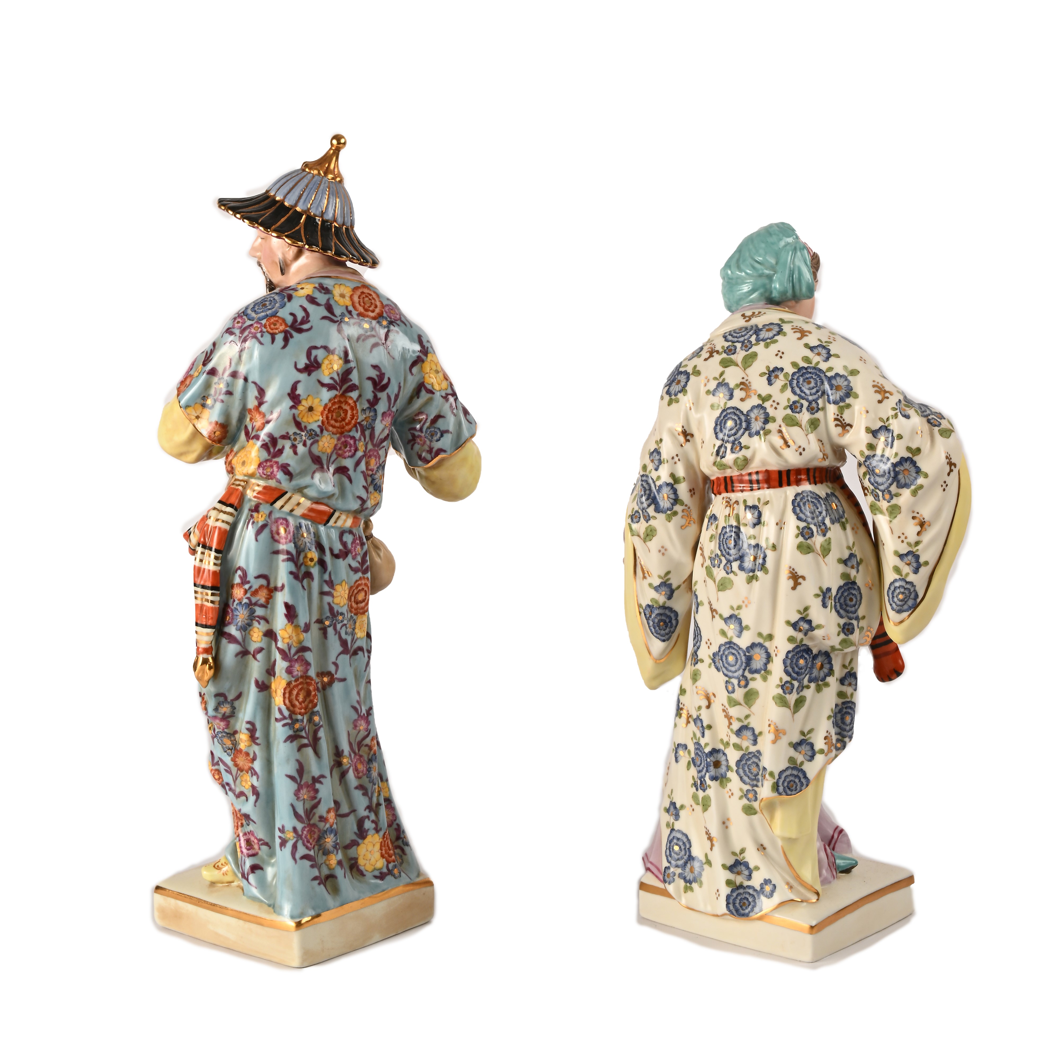 Coppia di Figure Orientali in Porcellana Policroma e Dorata, Inizi del XX Secolo