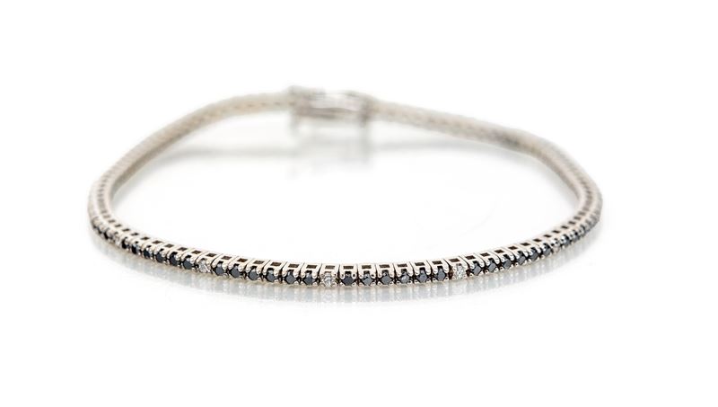 Bracciale Tennis in Oro, Brillanti Neri e Brillanti