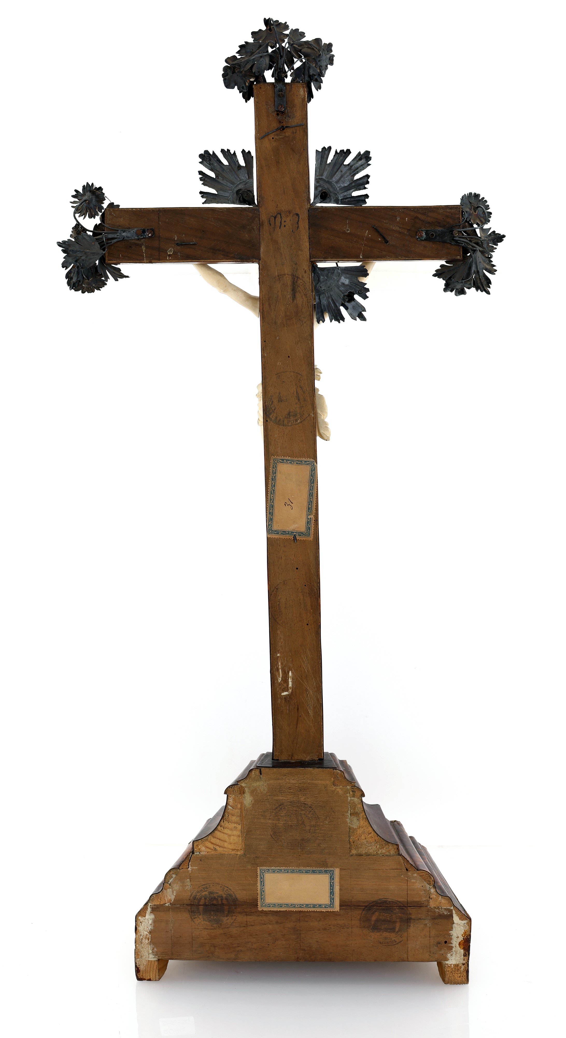 Cristo in avorio con croce in tartaruga e terminali in lamina d'argento, Palermo, XVIII secolo