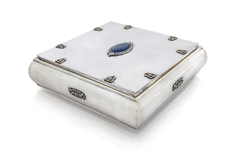 Scatola Quadrangolare con Sodalite Cabochon e Interno Vermeil