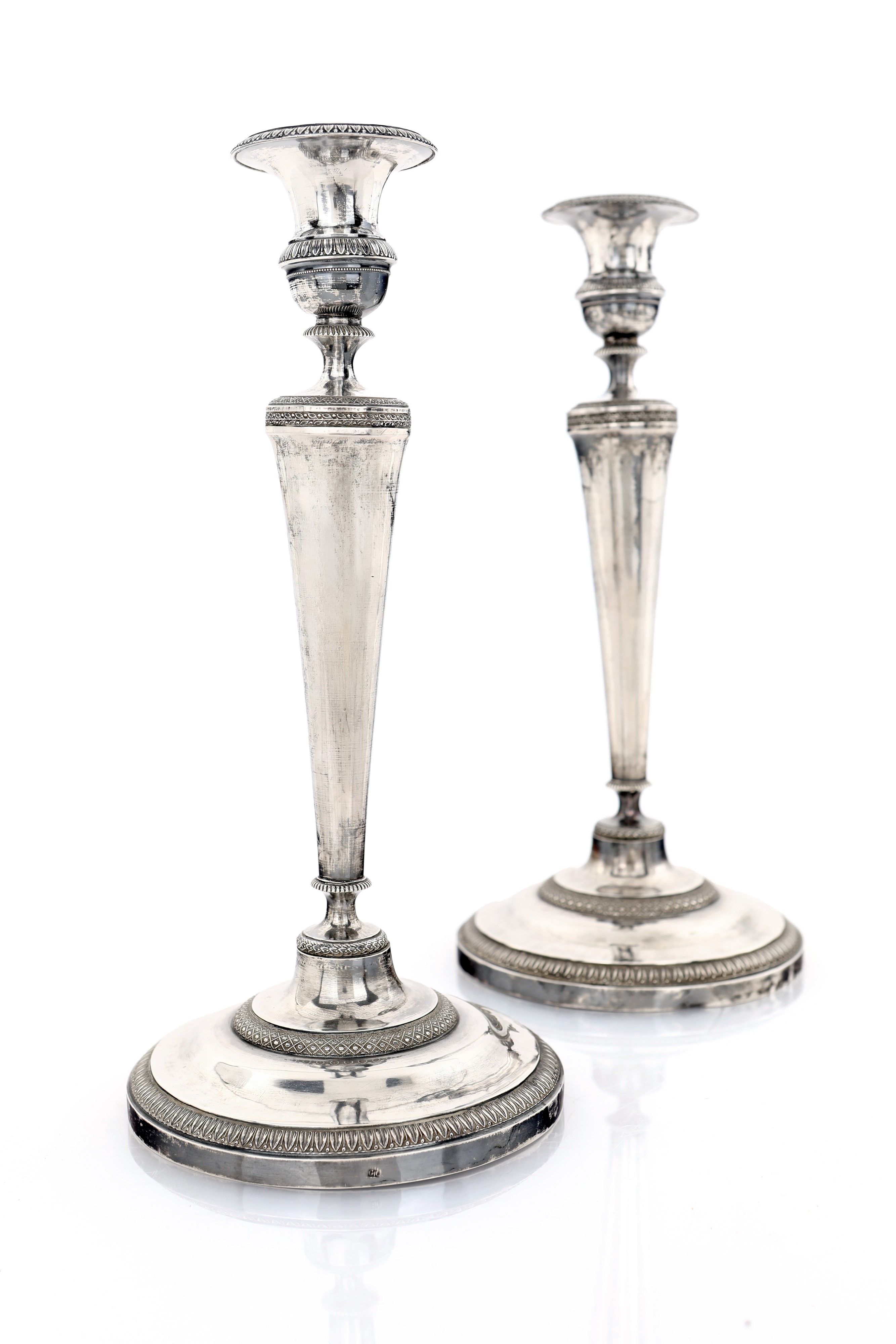 Coppia di candelieri in argento, Roma