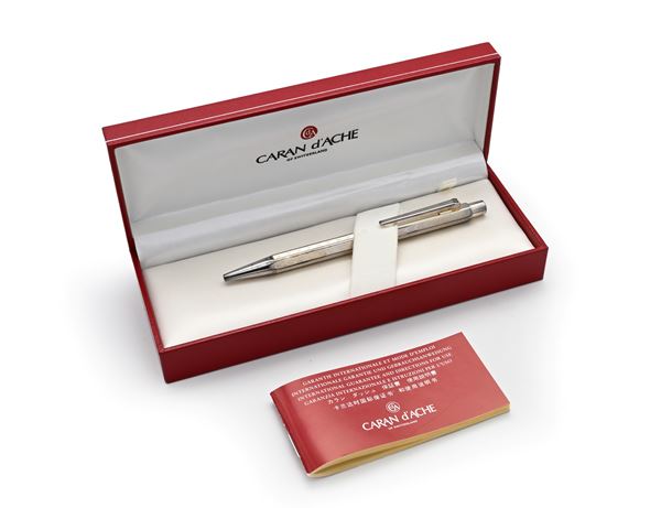 Caran d'Ache - Penna a sfera in metallo argentato (pubblicitaria IRU)
