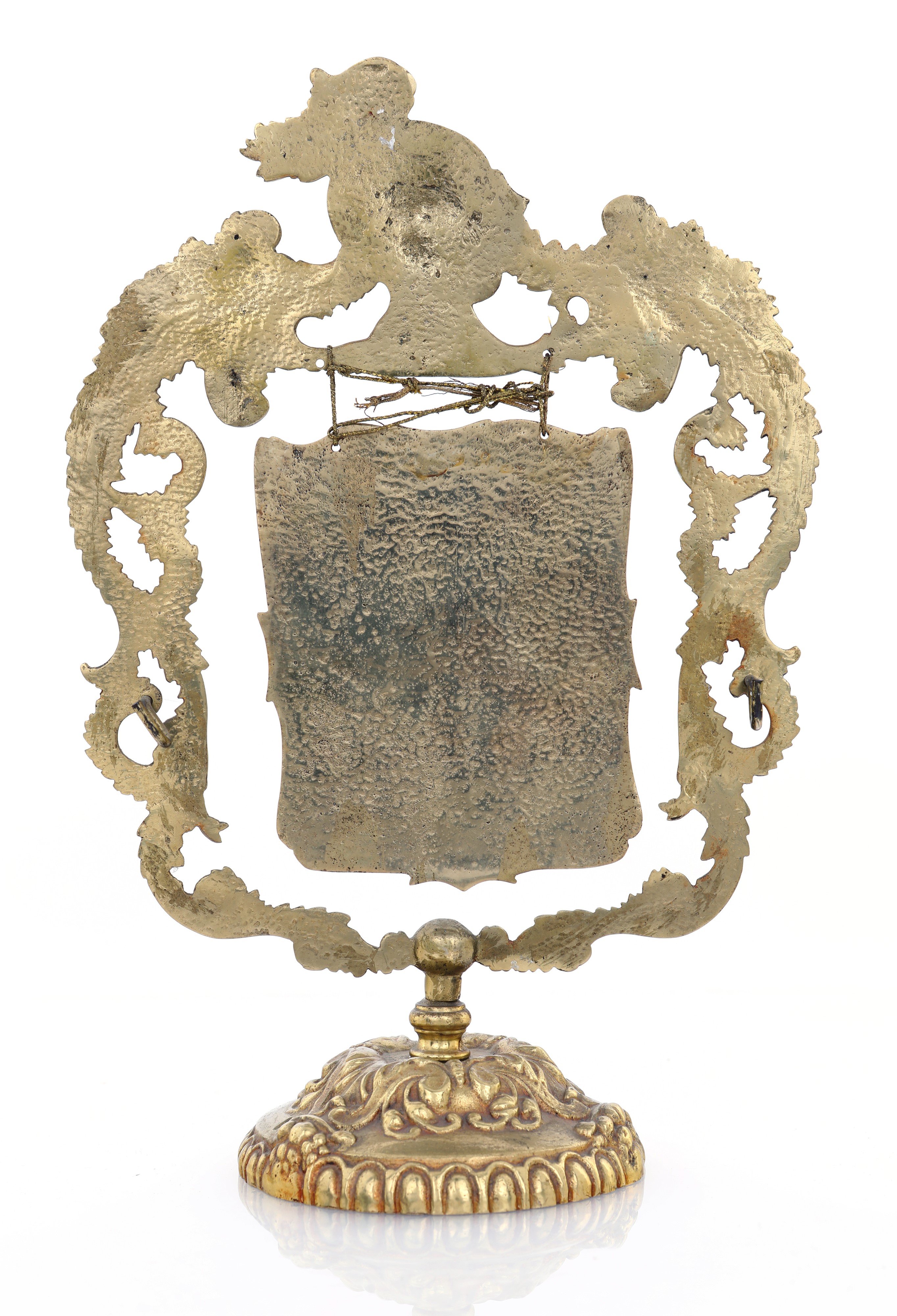 Stemma in Ottone Dorato con Supporto Sormontato da Cimiero