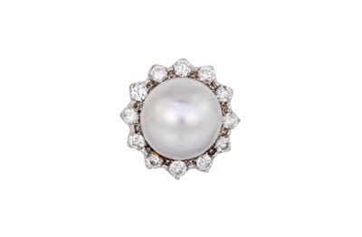 Anello in Oro Bianco con Perla MabÈ e Brillanti