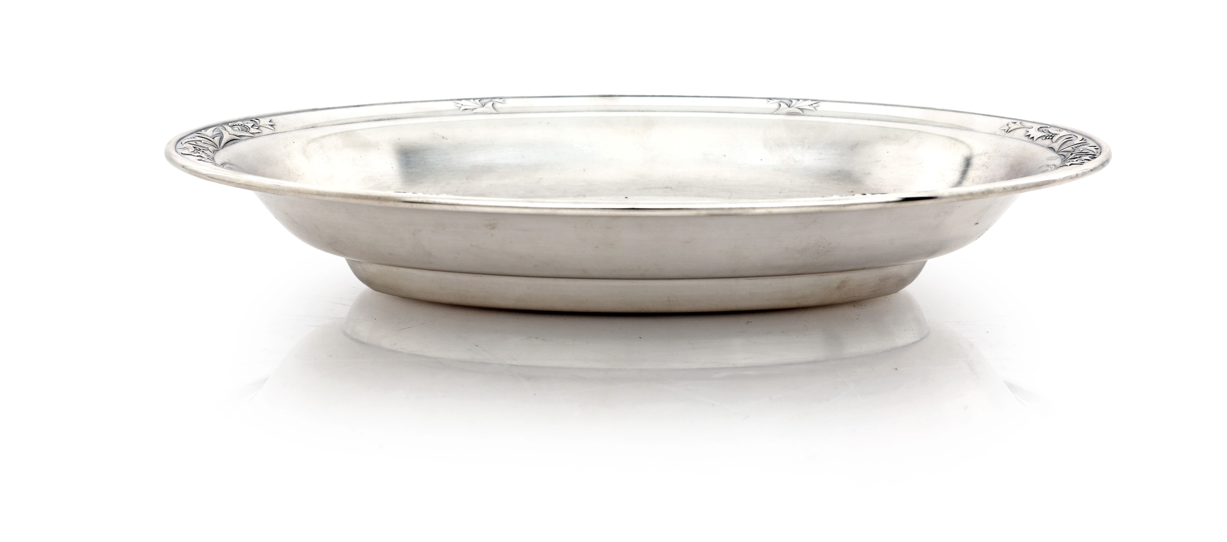 Bacile ovale in metallo argentato