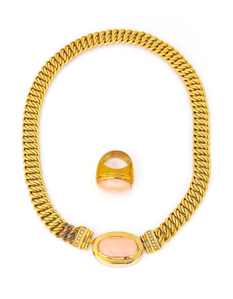Parure di Girocollo e Anello in Oro, Corallo e Brillanti