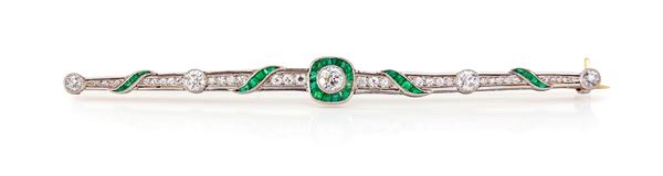 Tiffany, spilla a barretta in platino, oro, diamanti e smeraldi