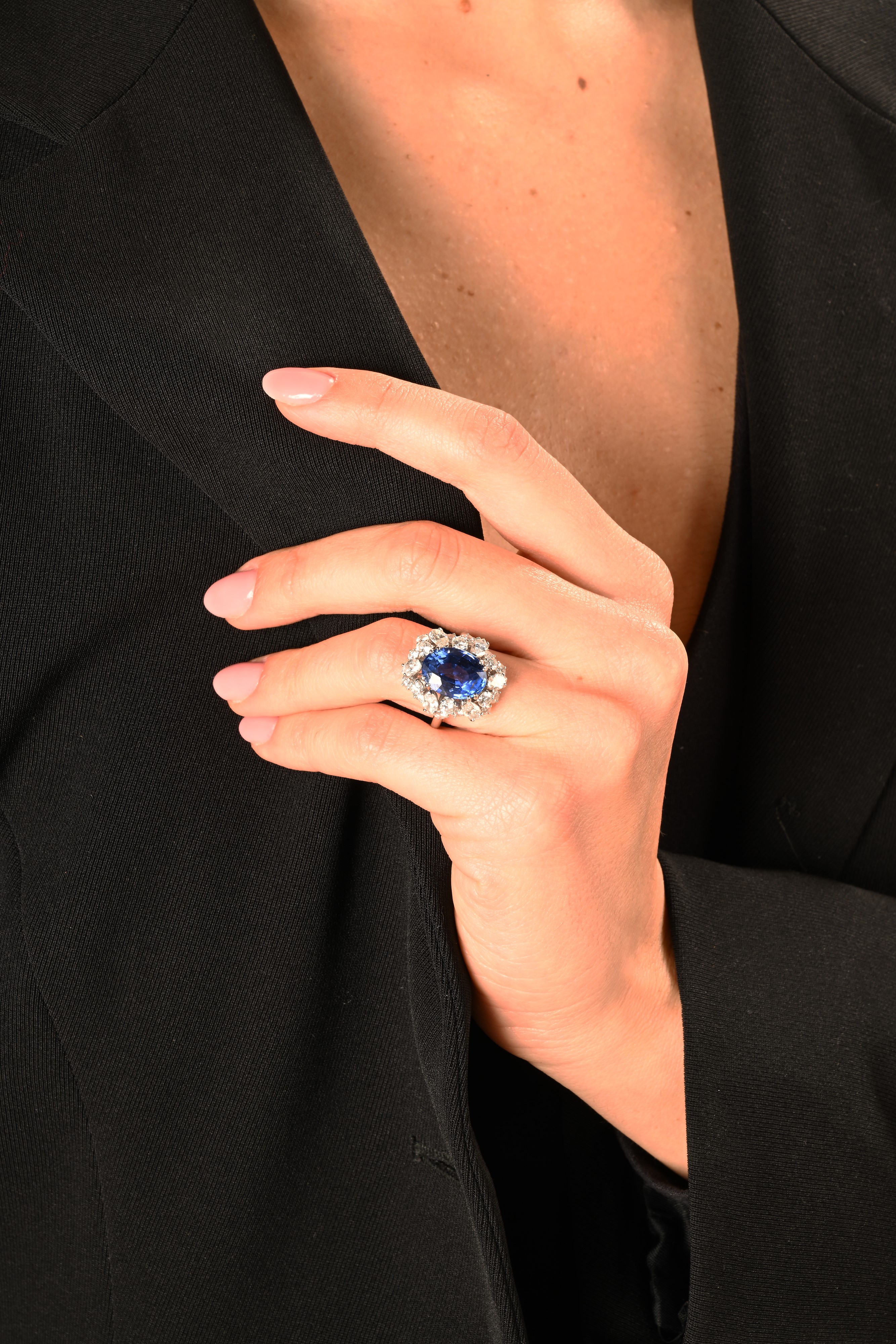 Anello in Oro, Zaffiro e Brillanti