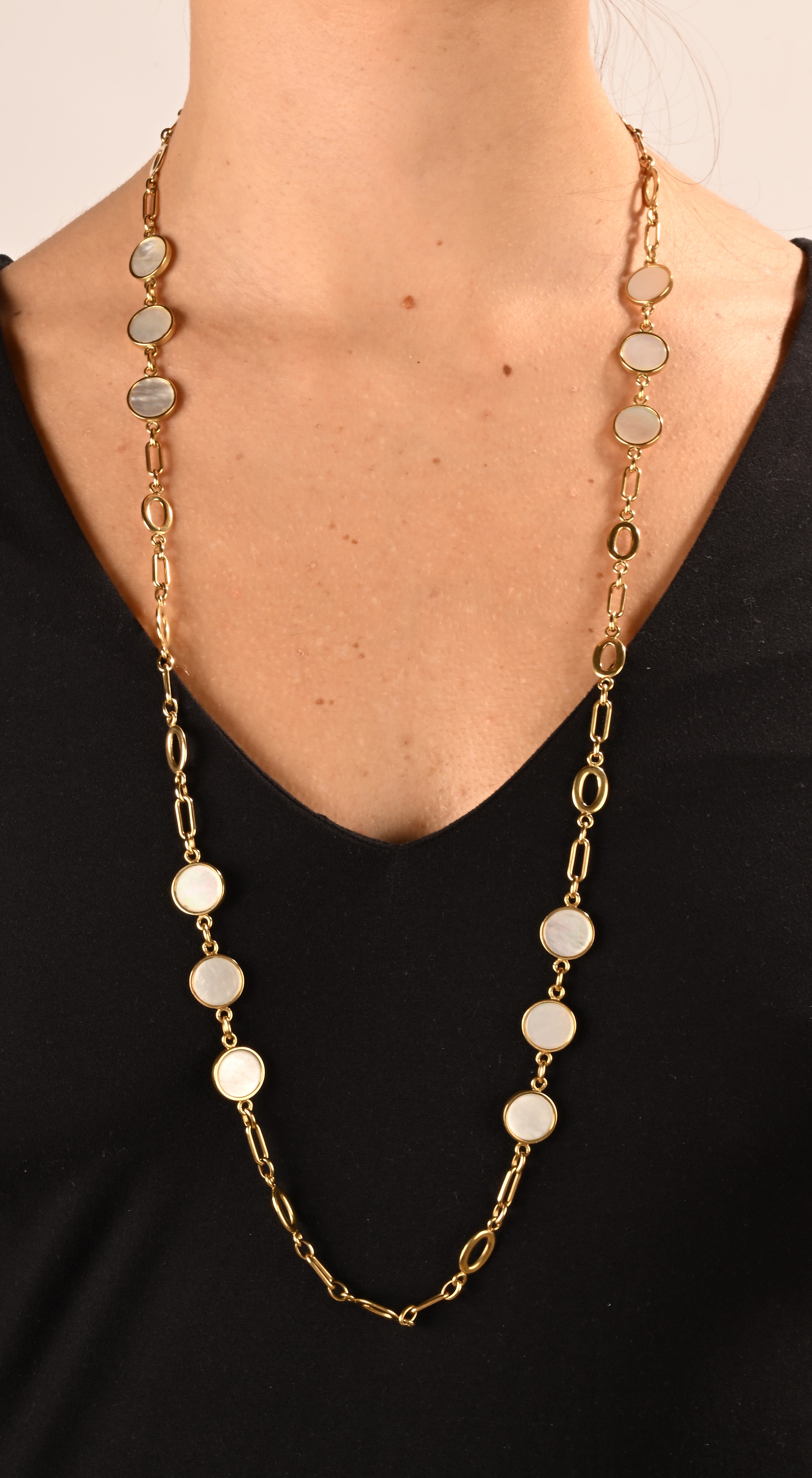 Collana in Oro e Madreperla