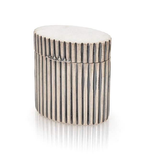 Scatola porta tè di forma ovale